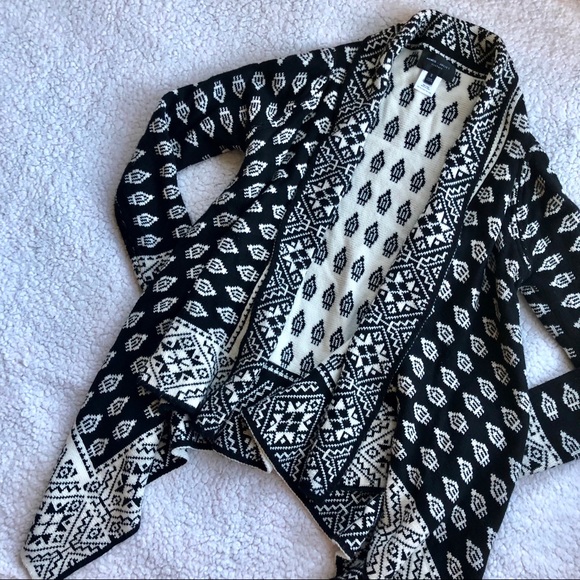 Romeo & Juliet Couture Sweaters - Romeo & Juliet Couture Asymmetrical Cardigan